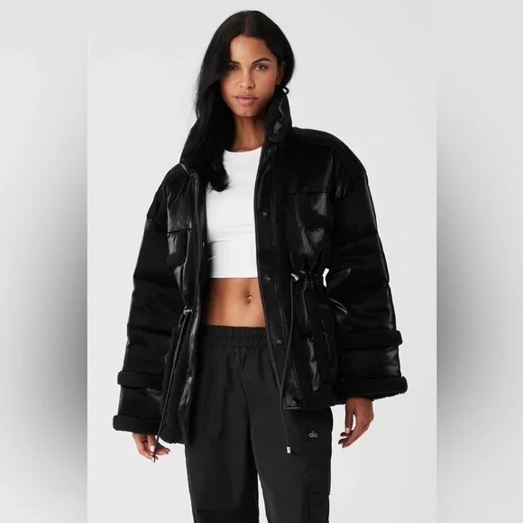 ALO Yoga Glossy Black Puffer Coat - Picture 2 of 12